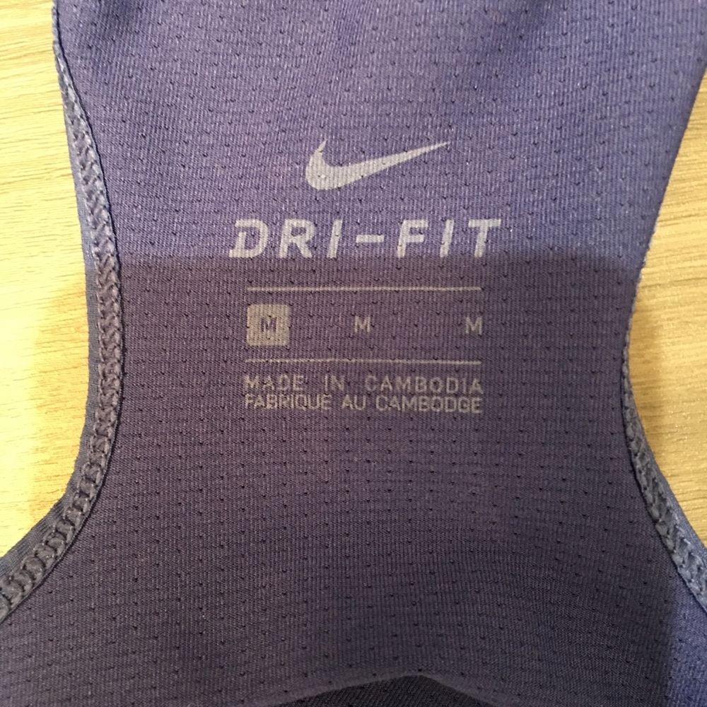 🔴🔴 3 For $15!!! 🔴🔴 Nike Dri-Fit tank - Picture 3 of 5